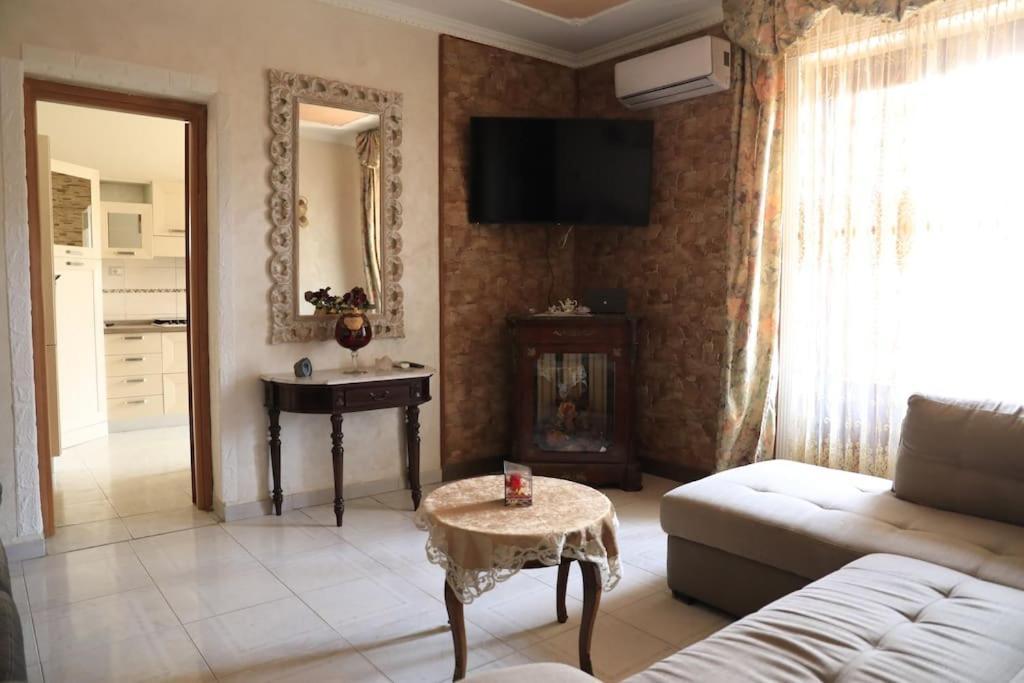Ferienwohnung Due Minuti Dal Mare Con Balcone Vista Mare Tropea Exterior foto